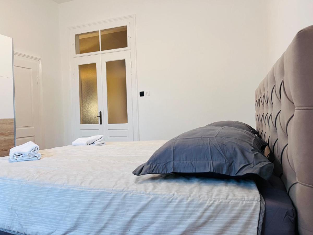 Apartment For Special Getaway Rose Πούλα Εξωτερικό φωτογραφία